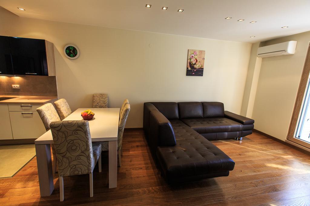 De Lux Apartments Petrovac Exterior foto