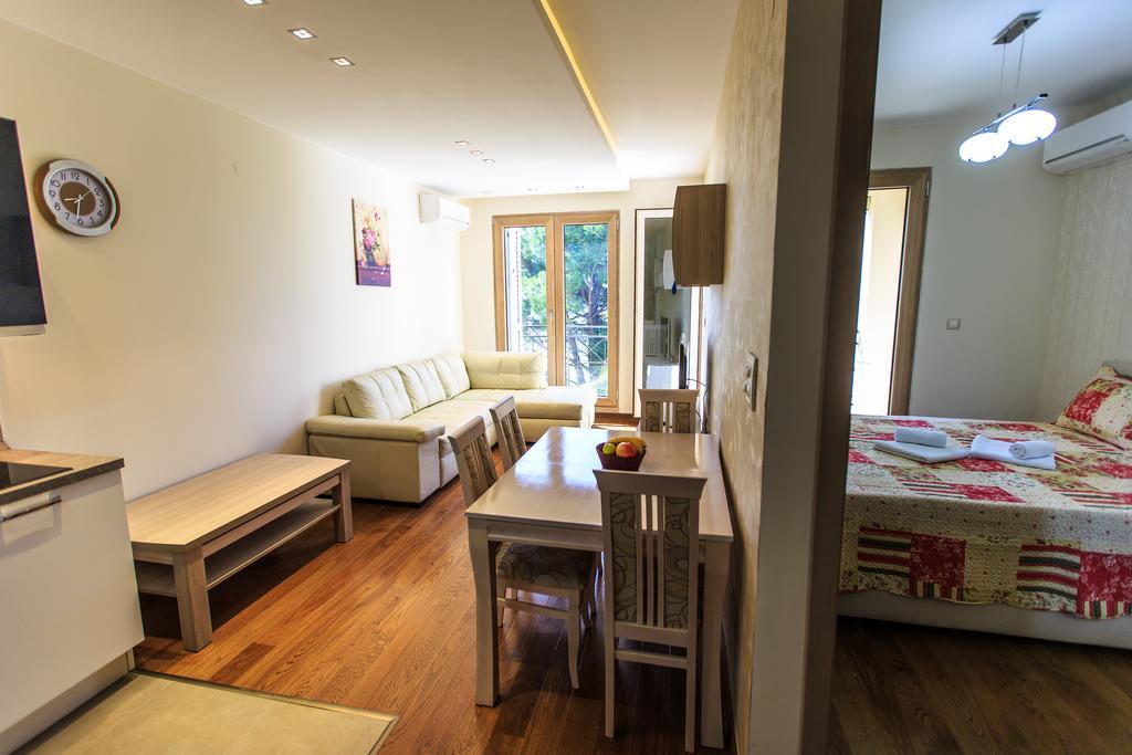 De Lux Apartments Petrovac Exterior foto